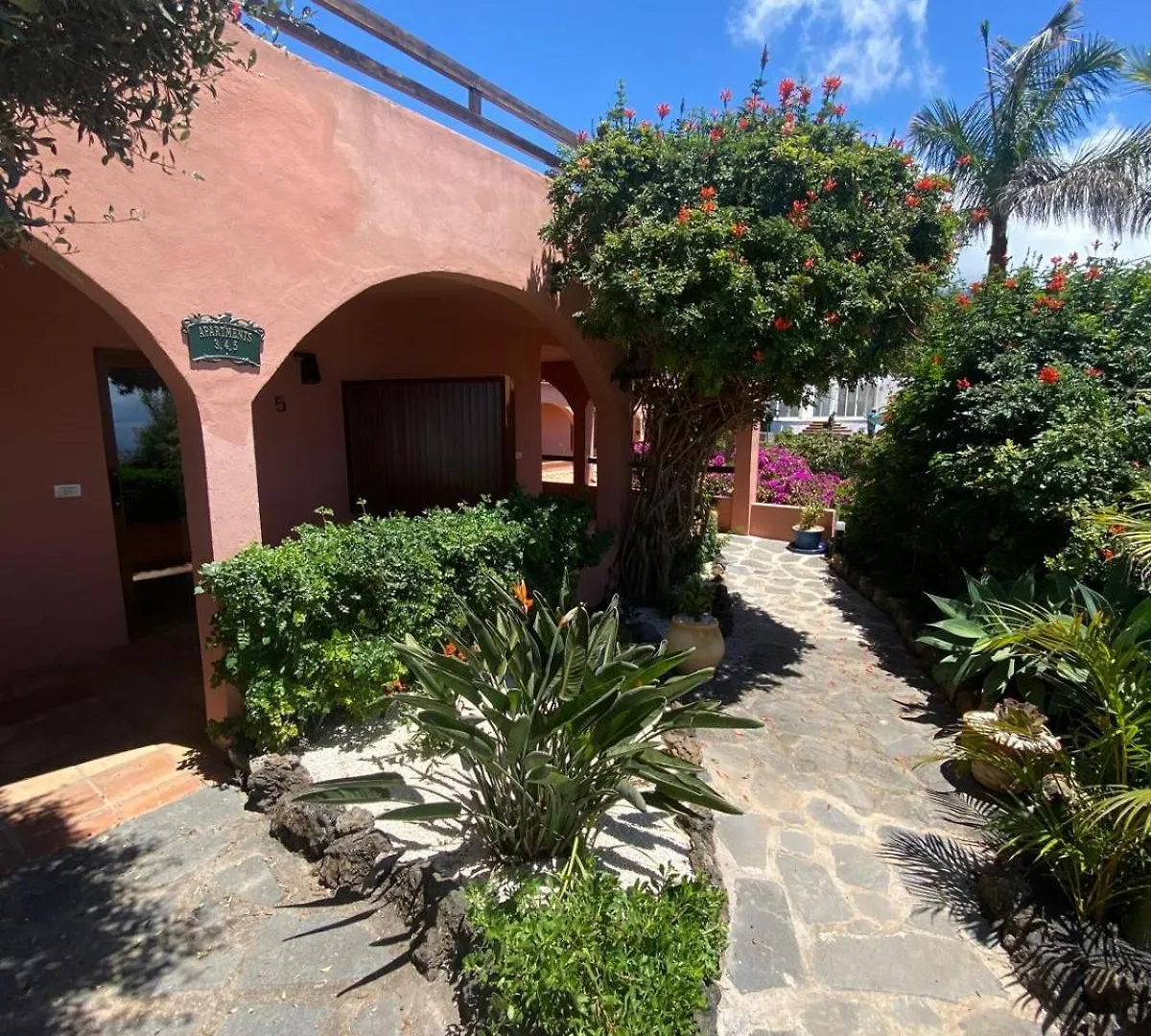 Great Views & Heated Pool - El Perenquen 3 Apartment La Matanza De Acentejo